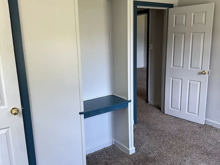 3500 S Poplar St — Photo 12