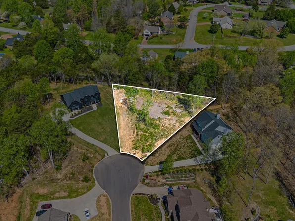 7504 Hunter York Ct, Fairview, TN 37062