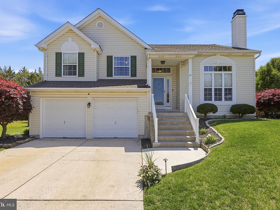 1st image of 28 Derby Dr