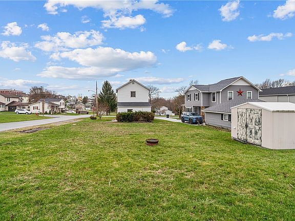 5th image of 636 6th St