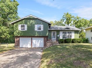 6802 E 86th St, Kansas City, MO 64138
