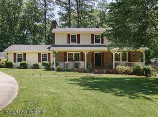2209 Lord Ashley Dr, Sanford, NC 27330