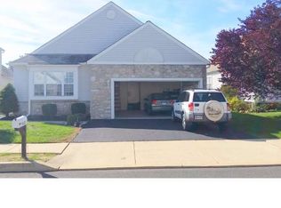 33 Longcross Rd, Royersford, PA 19468