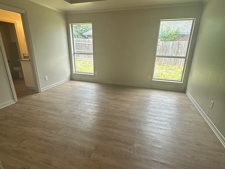 103 N Point Dr — Photo 11
