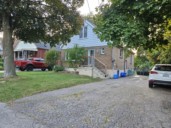 320 E 19th St #Basement, Hamilton, ON L9A 4S8