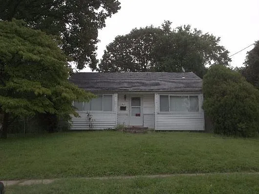 7026 Independence St photo 1