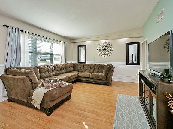 Large , bright living room.