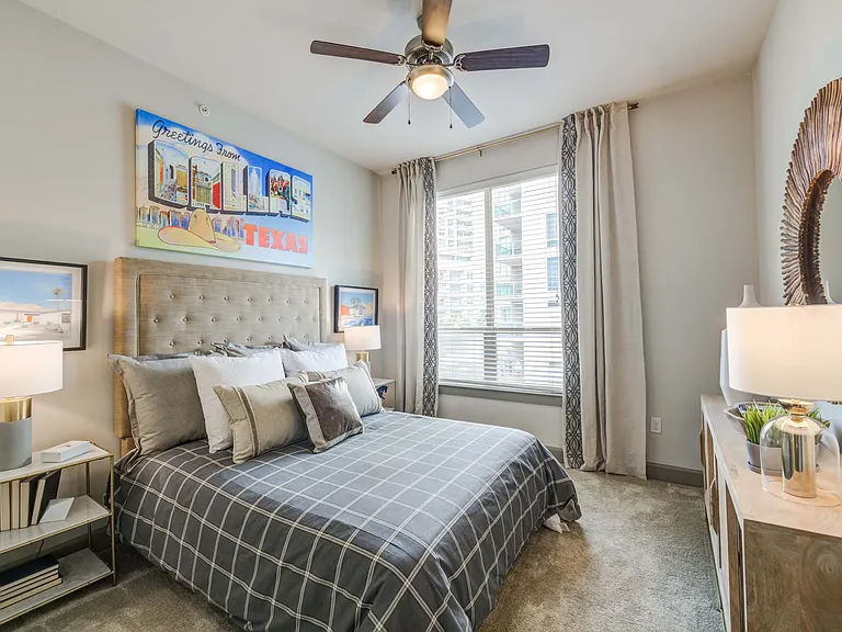 ALARA Uptown Luxury Apartments — Photo 6