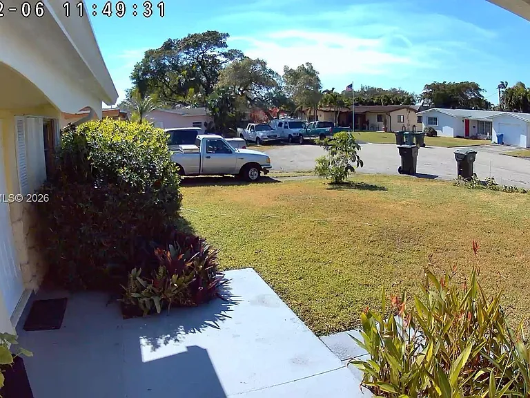 4460 NW 18th Ave — Photo 10