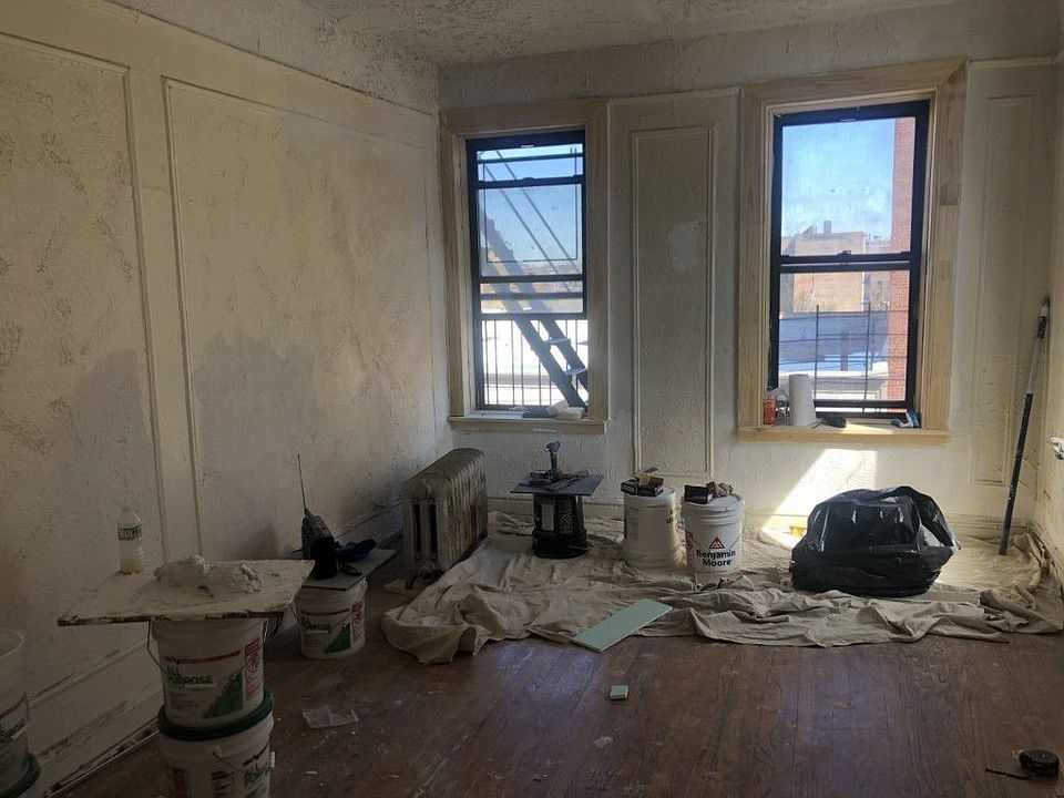 2nd image of 300 Reservoir Pl APT 2D