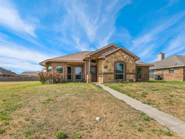 1010 Brookhaven Dr, Lancaster, TX 75134