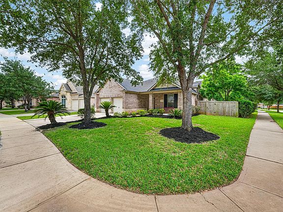 3rd image of 4019 Regal Stone Ln