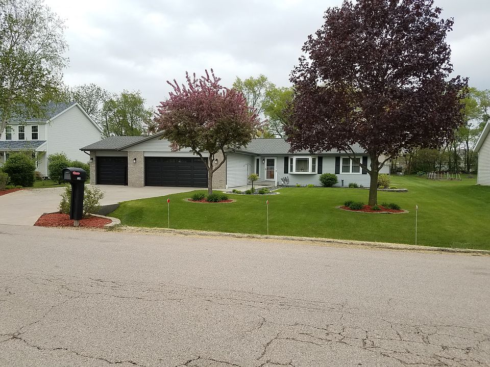 1st image of 805 Meadow Crest Dr