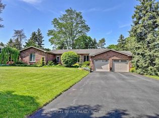 32 Priest Ave, Springwater, ON L9X0G9