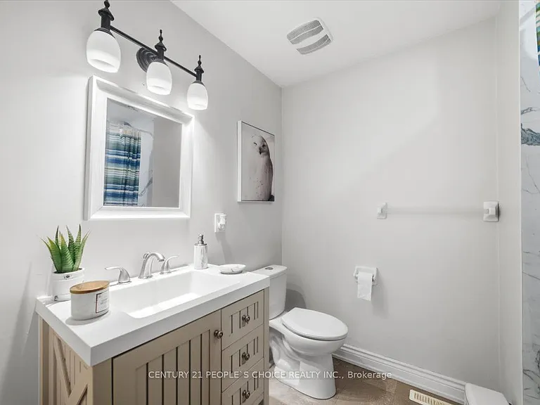 1456 Lyncroft Cres — Photo 37