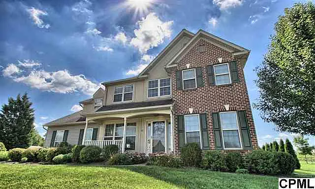 40 Poplar Ln photo 1