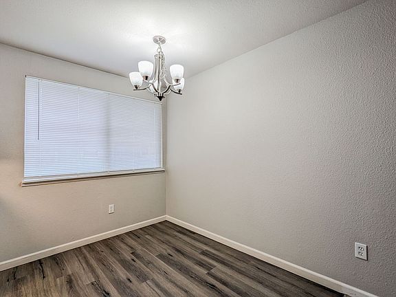 3rd image of 1278 Woodgate Ave APT D