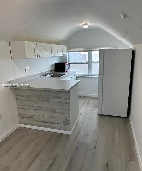 274 E 9th St #4 — Photo 5