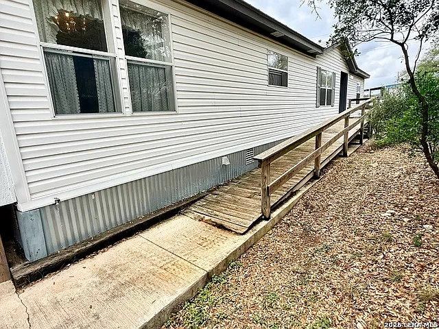 182 Laurel Ridge Dr — Photo 3