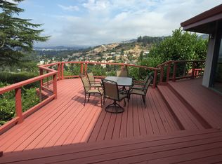 240 Taurus Ave, Oakland, CA 94611