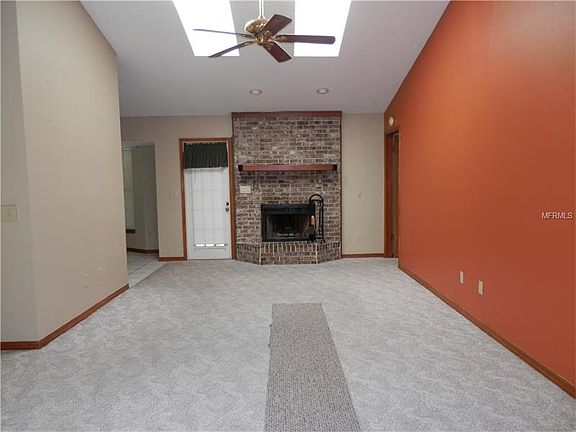 2nd image of 1021 Hanford Dr