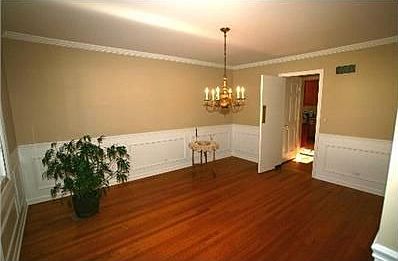 5th image of 1311 E Clarendon St