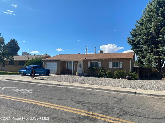 2nd image of 610 E 15th St