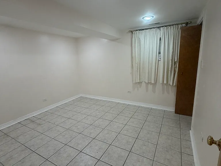 1121 N Northwest Hwy #1 — Photo 5