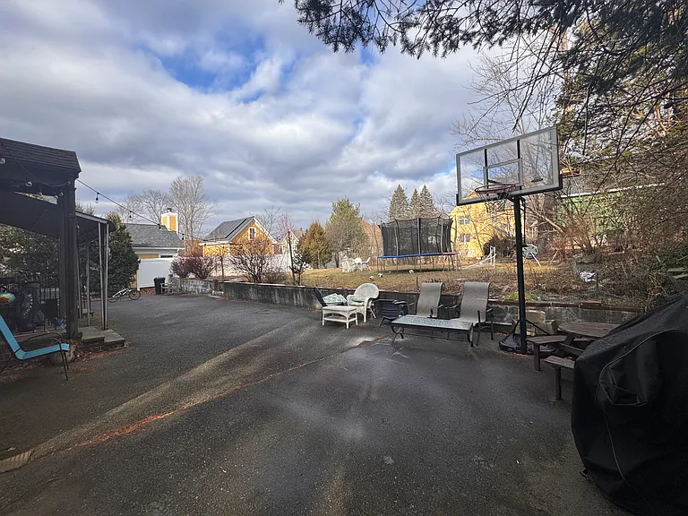 10-12 Webster St #1 — Photo 30