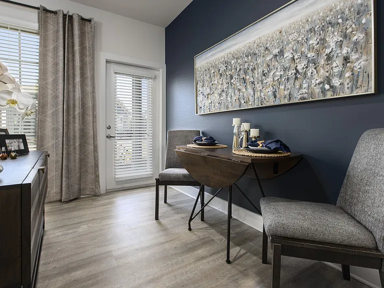 South City Apartments — Photo 24