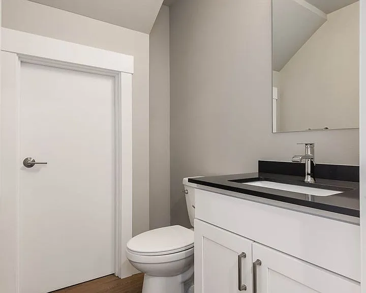 9519 5th Ave NE #B — Photo 10