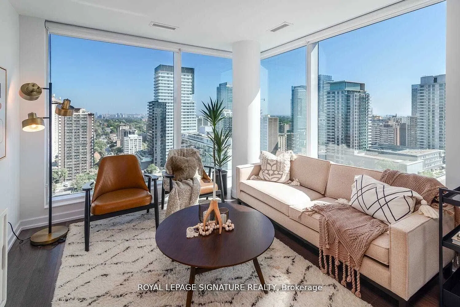 3 bed, $3,595 — Photo 2