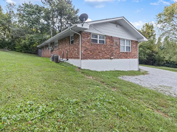 2460 Hickory Valley Rd #1, Chattanooga, TN 37421