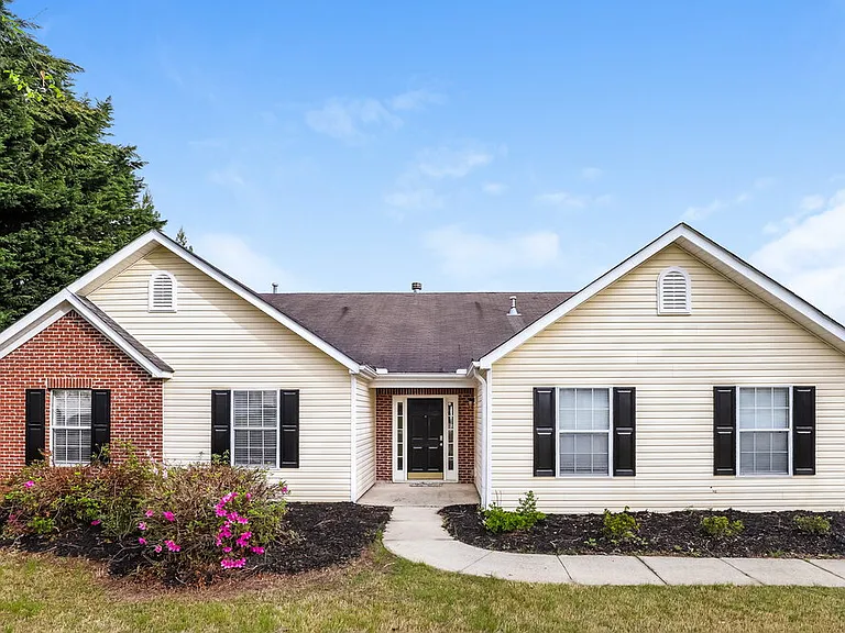 3208 Bradford Pear Dr — Photo 1