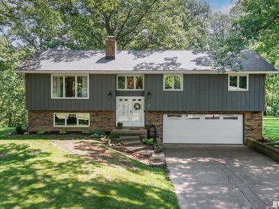 239 Hires Trce, Morton, IL, 61550
