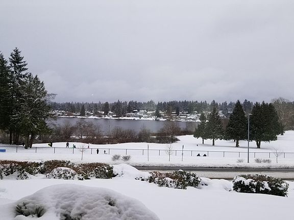 2nd image of 23507 Lakeview Dr Unit B103