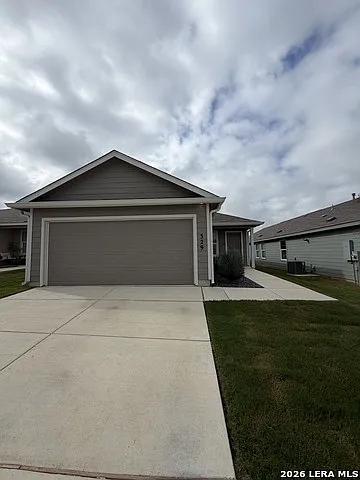 3 bed, 2.0 bath, 1440 sqft, $1,700 — Photo 2