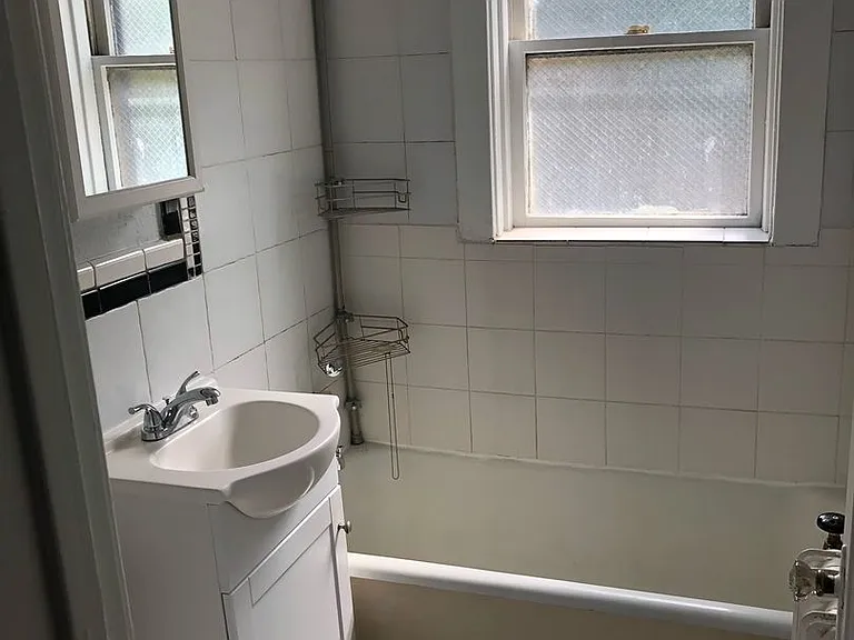85 Meigs St #3B — Photo 3