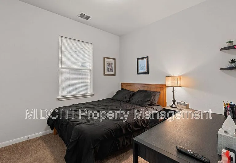 1216 Esplanade Pkwy — Photo 21