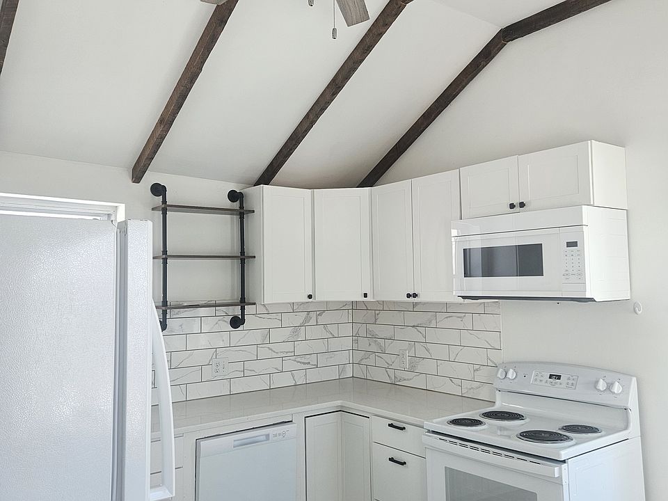 1st image of 16 Beall St