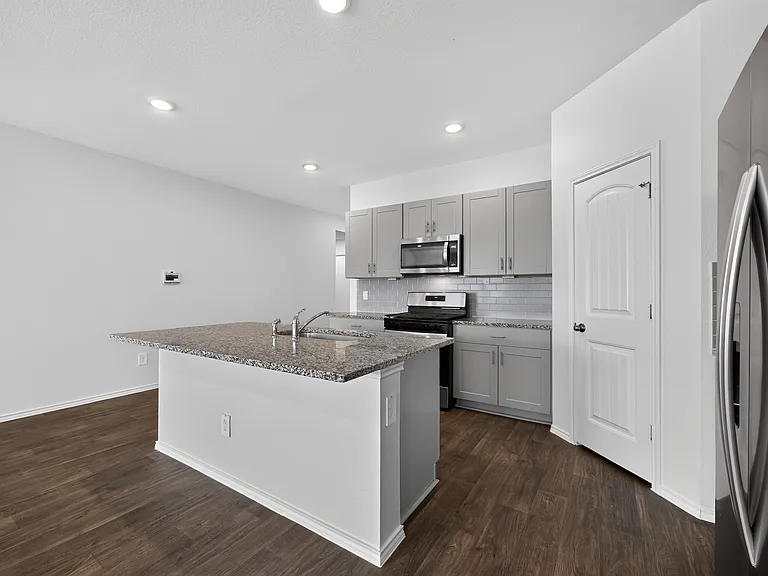 326 Richland Dr — Photo 11