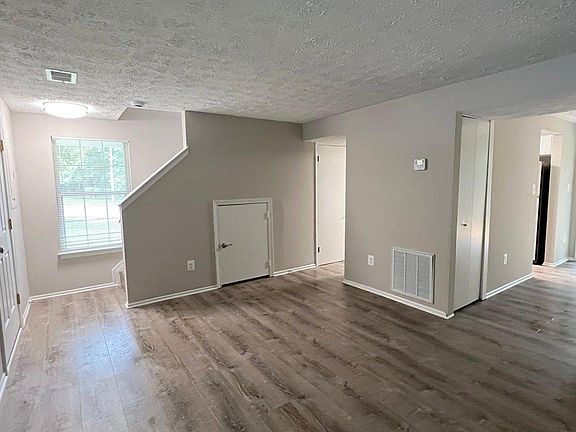 2nd image of 16337 Pewter Ln