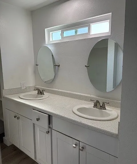 1327 W Civic Center Dr — Photo 10