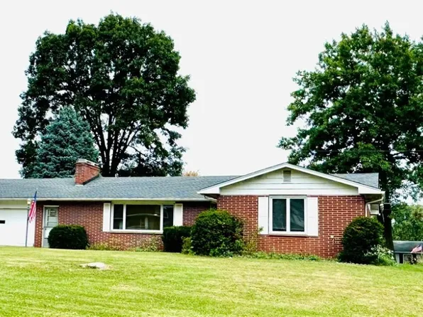 1835 Meadow Ln, Orrville, OH 44667