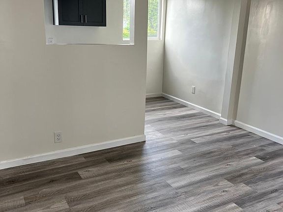 2nd image of 7001 1/4 Arlington Ave