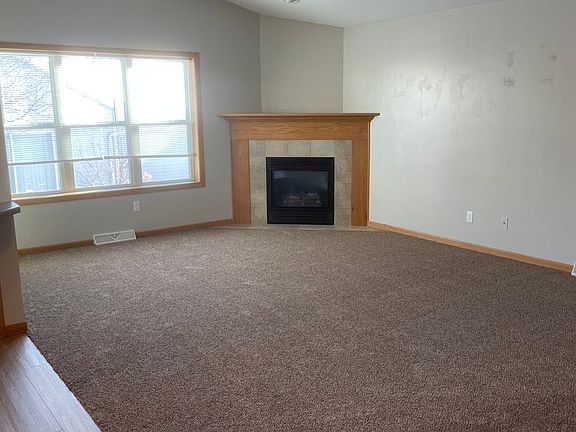 5th image of 2930 W Glenpark Dr