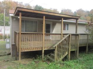 120 Massey Ln, Arnett, WV 25007