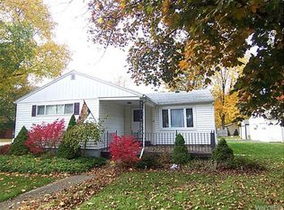 37 Trumbull Pkwy, Batavia, NY 14020