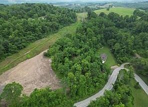 2nd image of 150 Whittengale Rd N