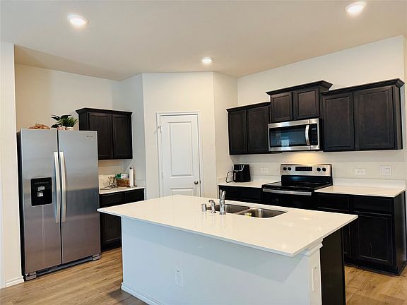 2nd image of 13148 Hideaway Ln